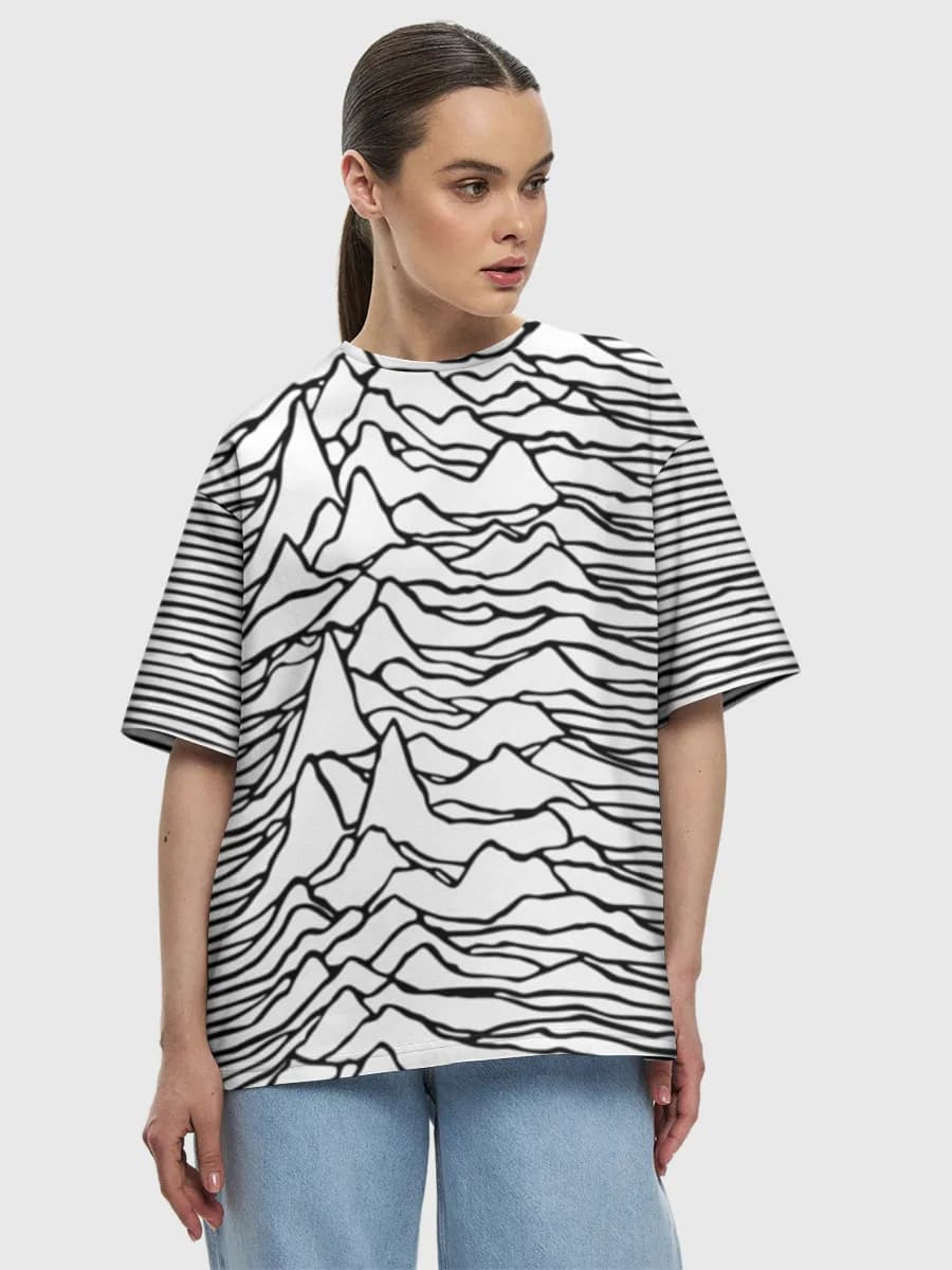 Wavy Line Mountain — Women's oversized cotton T-shirt with all-over print, Mountains theme