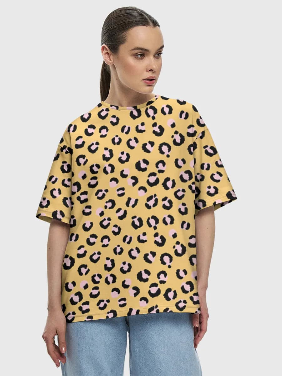 Pink Leopard Print — Women's oversized cotton T-shirt with all-over print, Leopard theme