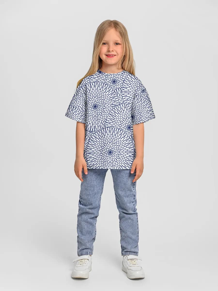 Children's T-shirt. Oversized
