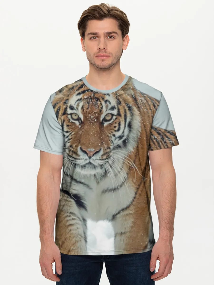 Verschneiter Sibirischer Tiger