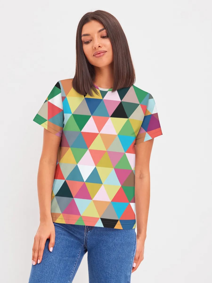 Colorful Geometric Triangles