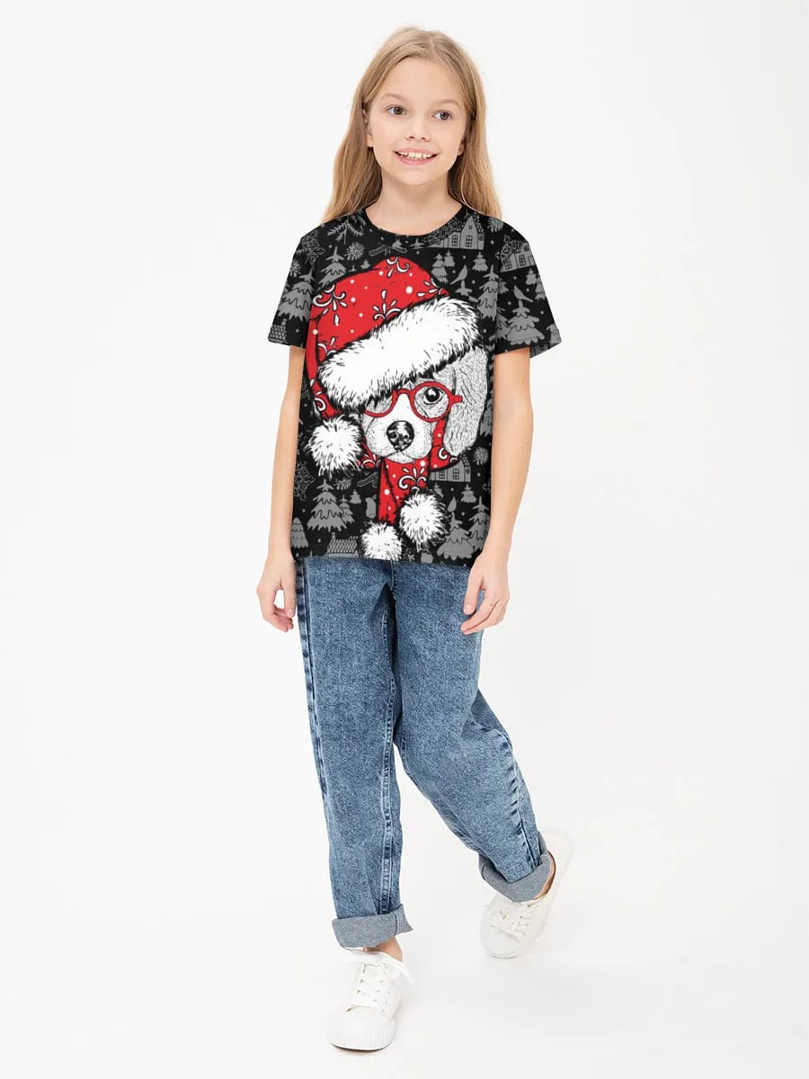 Welpe mit Weihnachtsmütze